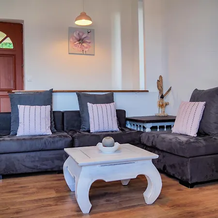 Apartman De L'aven
