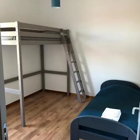 De L'aven Apartment